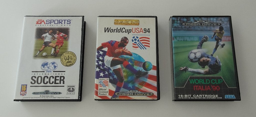 3 Voetbal Spellen voor Sega Mega Drive, Ophalen, 1 speler, Zo goed als nieuw, Vanaf 3 jaar