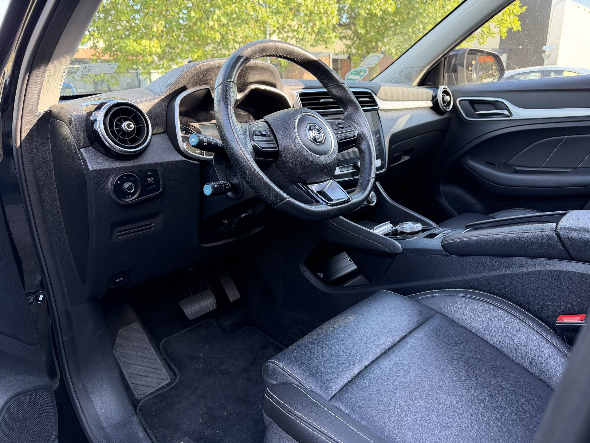 MG Mg Zs BWJ 12-2020 | EV 150PK Luxury 45 kWh SOH 91,7% | LE, Gebruikt, Zwart, 273 km, 150 pk