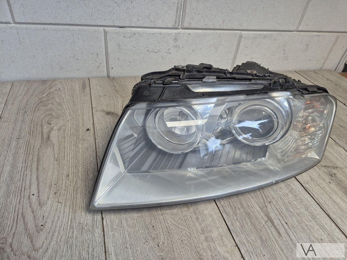 Koplamp xenon links Audi A8 2002 - 2007 nette staat €150, Gebruikt, -, -, -