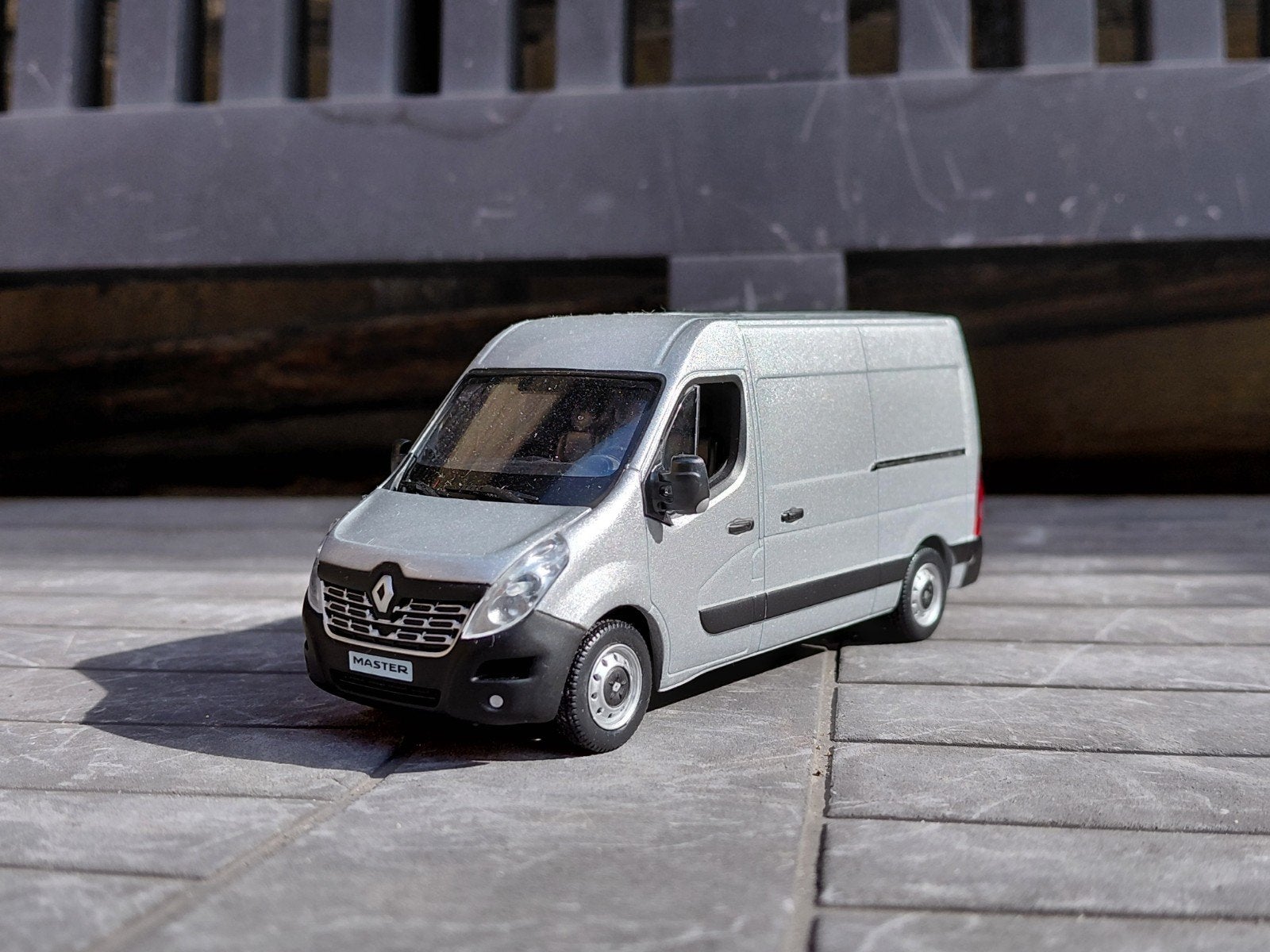 Renault Master III ph2 2014-2019 zilvergrijs 1/43 Norev, Ophalen of Verzenden, Gebruikt, Auto, Norev