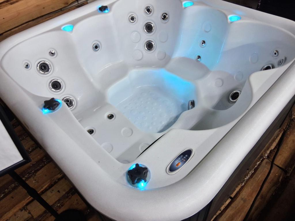 Balboa jacuzzi erg nette spa incl bezorging&garantie, Ophalen of Verzenden, Zo goed als nieuw