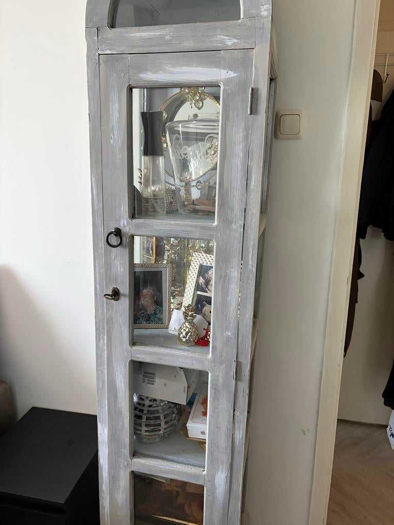 Vintage vitrinekastje met glazen deur, Huis en Inrichting, Kasten | Vitrinekasten, Ophalen, Minder dan 50 cm, Zo goed als nieuw
