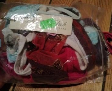 Partij 7 stuks Nieuw kanten dames strings diverse kleuren S, Kleding | Dames, Ondergoed en Lingerie, Verzenden, Overige kleuren