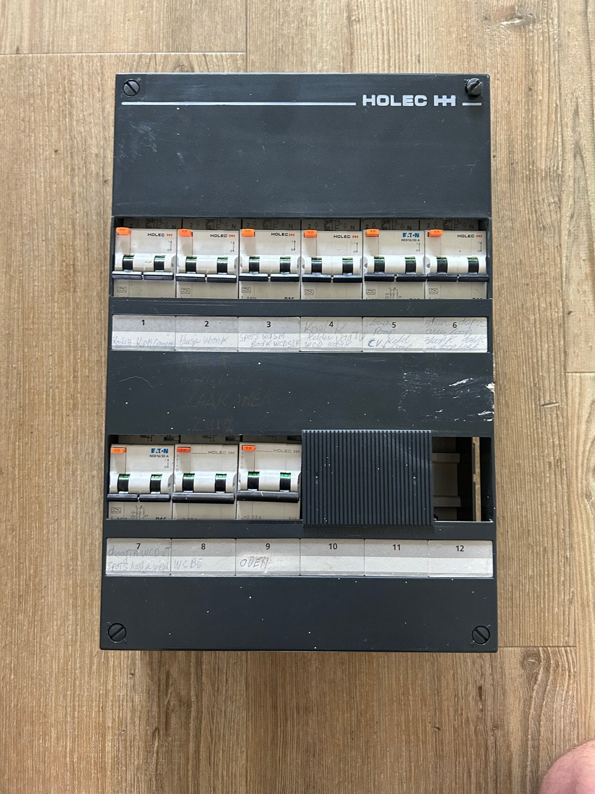Holec Eaton Groepenkast (9 gr) met B16 Automaten, Ophalen of Verzenden, Gebruikt, Eaton, Groepenkast