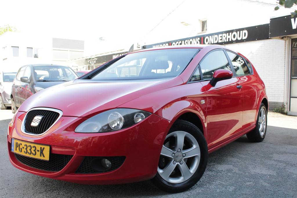 Seat Leon 1.4 / Airco / Elektrische ramen / APK Nieuw, Gebruikt, Zwart, 4 cilinders, Leon