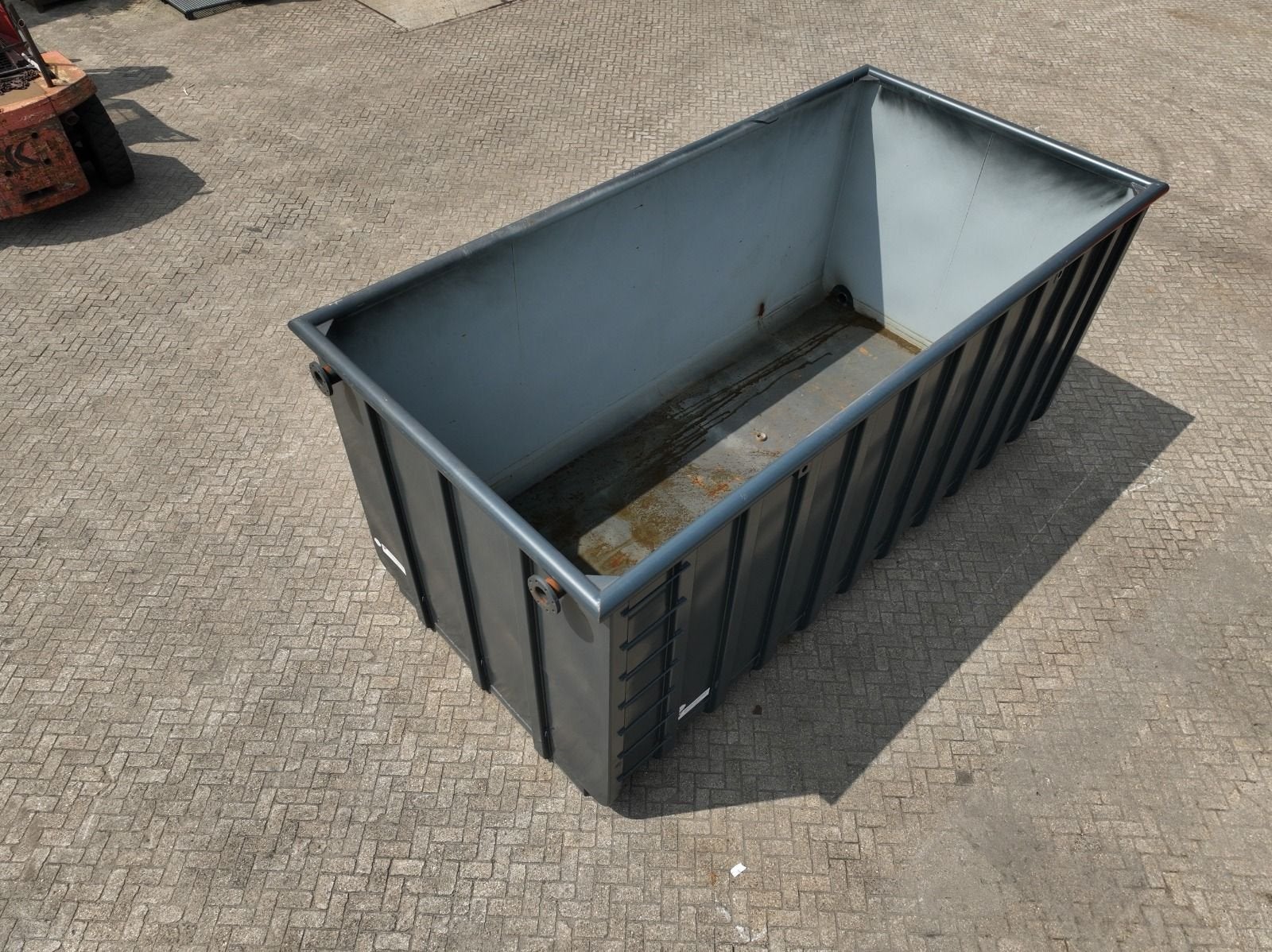 VERNOOY DOMPEL / BLUSCONTAINER 35M3, Dave Vernooij, Info@vernooy.nl, Kellensedwarsweg 9
4004JC  Tiel, NL