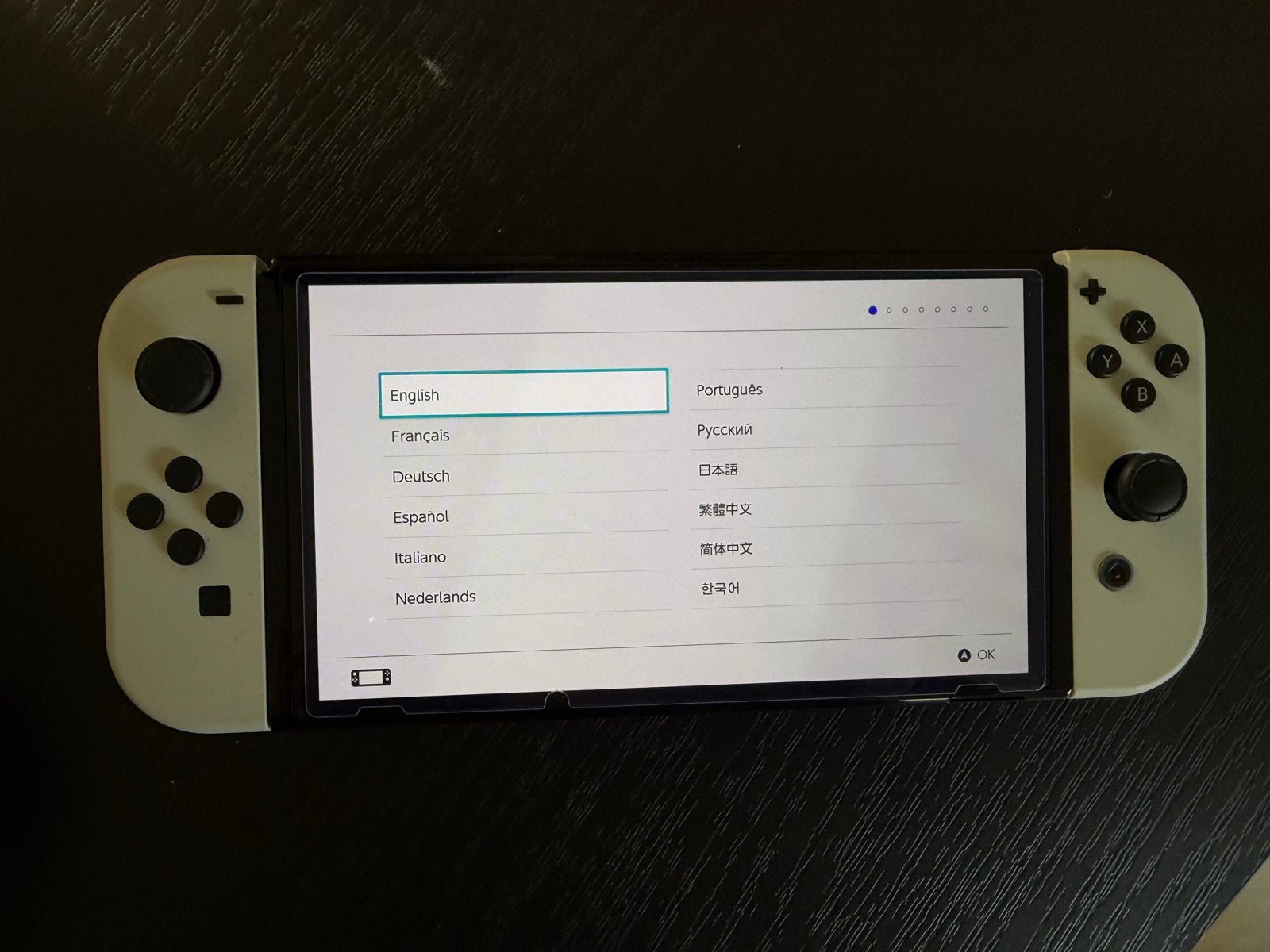 Foto 3 van Nintendo Switch OLED - Zo goed als nieuw