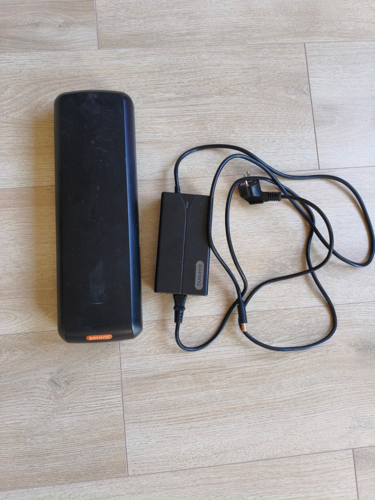 Bafang accu en originele oplader set, Ophalen, Zo goed als nieuw