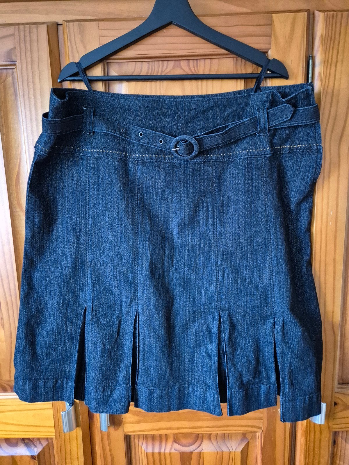Zwarte spijkerrok maat 52 van Pescara plus met rits en riem, Kleding | Dames, Pescara Plus, Rok, Zwart, Nieuw