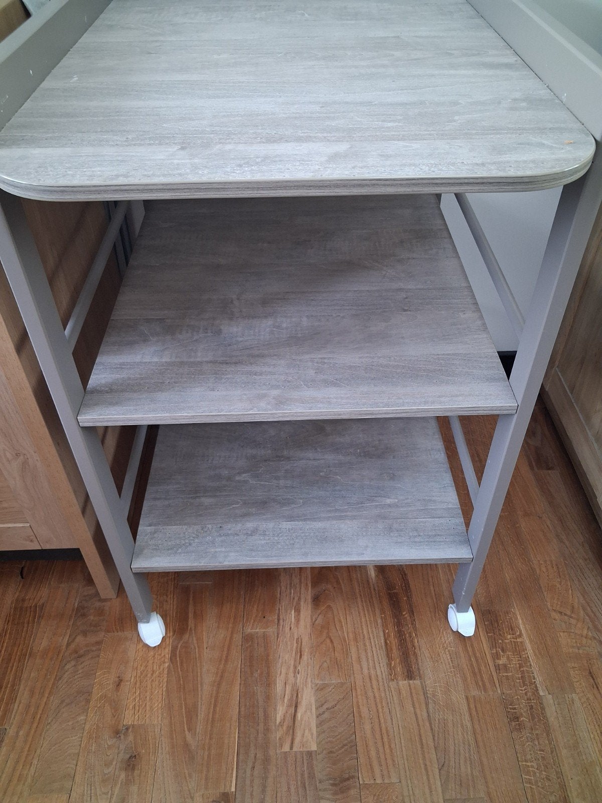 Praktische Luiertafel / Verzorgingstafel met Opbergruimte, Gebruikt, Minder dan 75 cm, 50 tot 70 cm, Ophalen of Verzenden