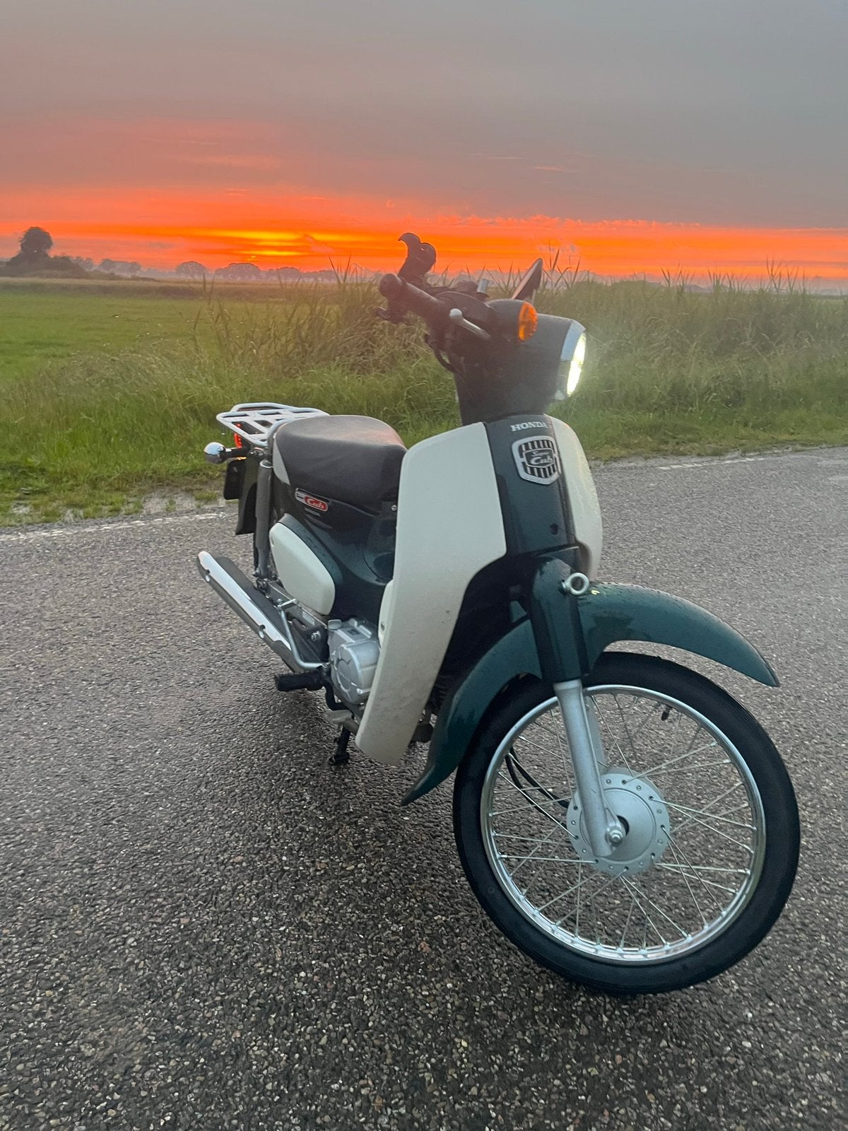 Honda Super Cup C50, Fietsen en Brommers, Brommers | Honda, Zo goed als nieuw, Ophalen of Verzenden