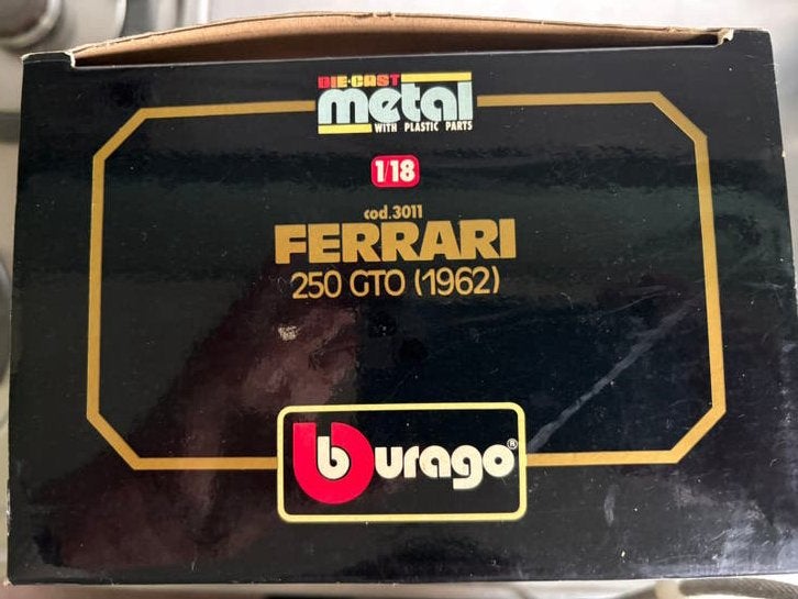 Rode Ferrari 250 GTO  ( 1962), Hobby en Vrije tijd, Modelauto's | 1:18, Ophalen of Verzenden, Nieuw, Auto, Bburago