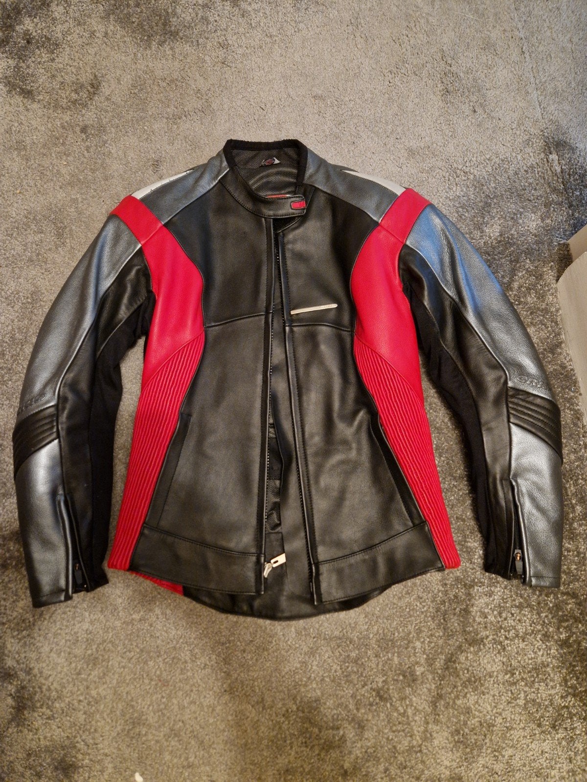Grid Leren Motorjas - Zwart/Rood/Grijs Maat 40, Heren, Jas | leer, Grid, Ophalen of Verzenden