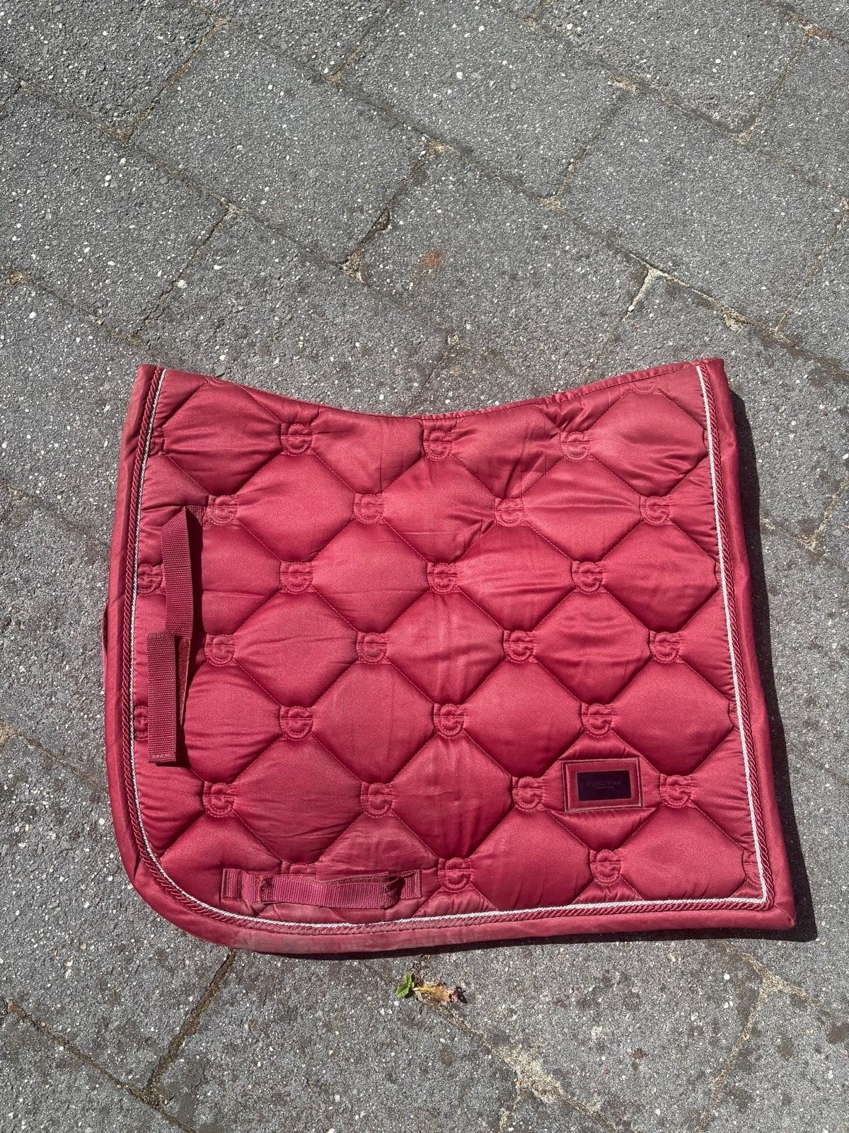 Equestrian Stockholm | Dekje | Maat Full, Gebruikt, Dressuurdekje, Rood, Equestrian Stockholm