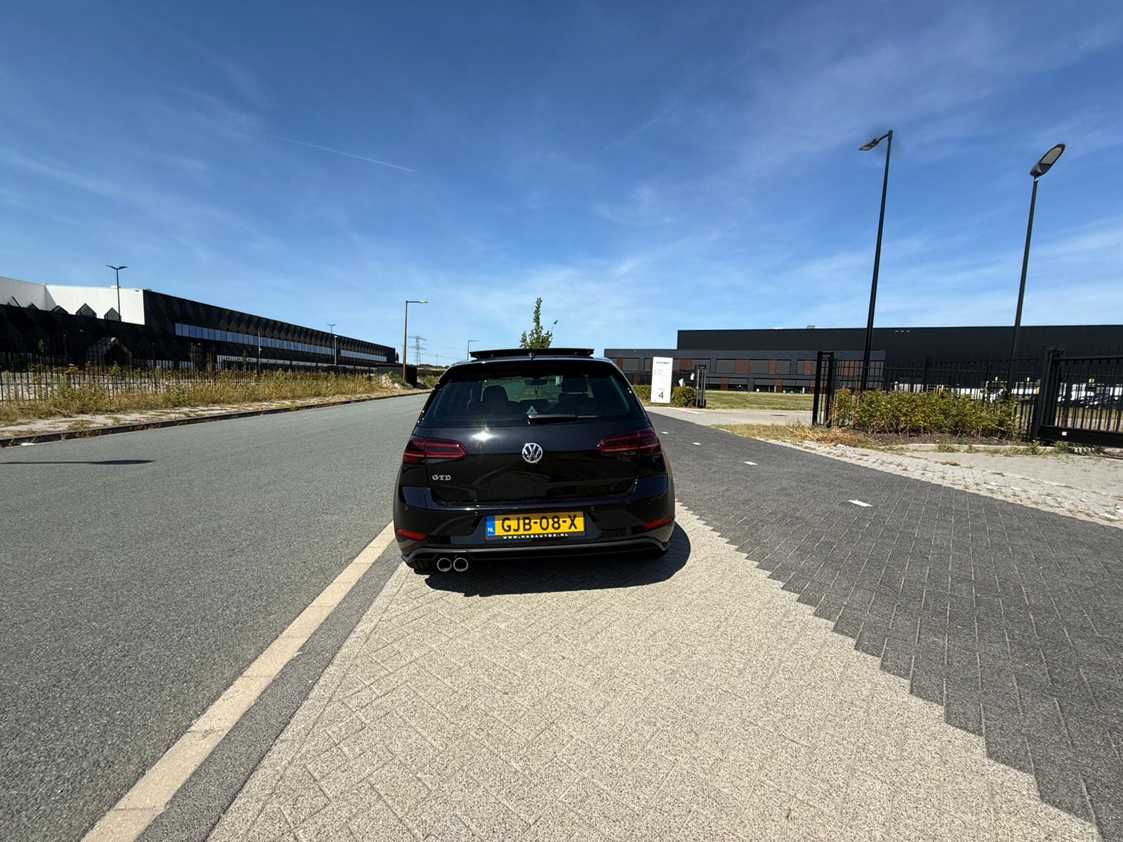 Volkswagen Golf 7,5 2.0 TDI 135KW 5D DSG 2017 Zwart, Auto's, Zwart, Diesel, Golf, 1600 kg