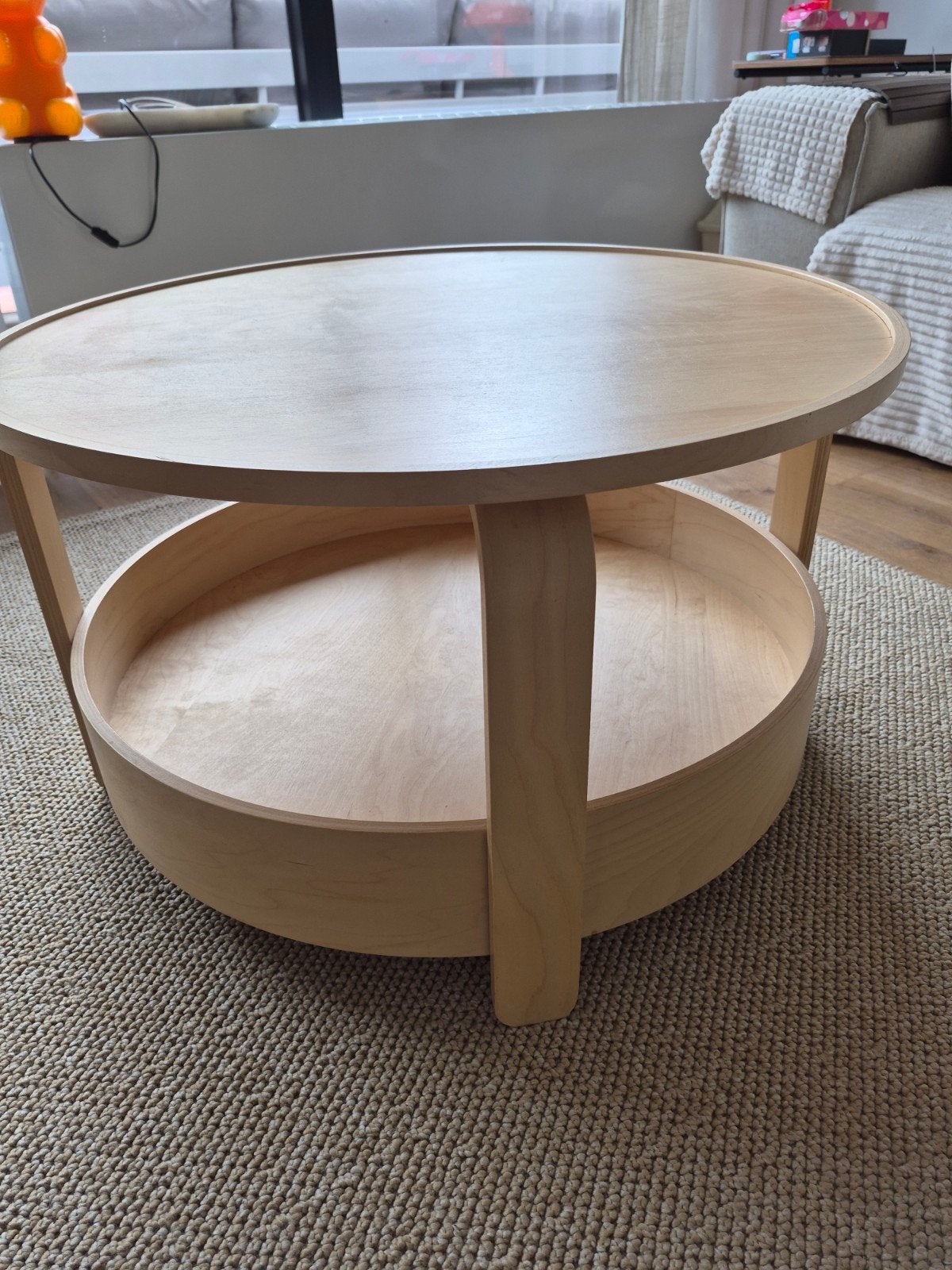 IKEA Salontafel - Rond Hout met Opbergruimte, Huis en Inrichting, Tafels | Salontafels, Ophalen, 50 tot 100 cm, Modern, Scandinavisch