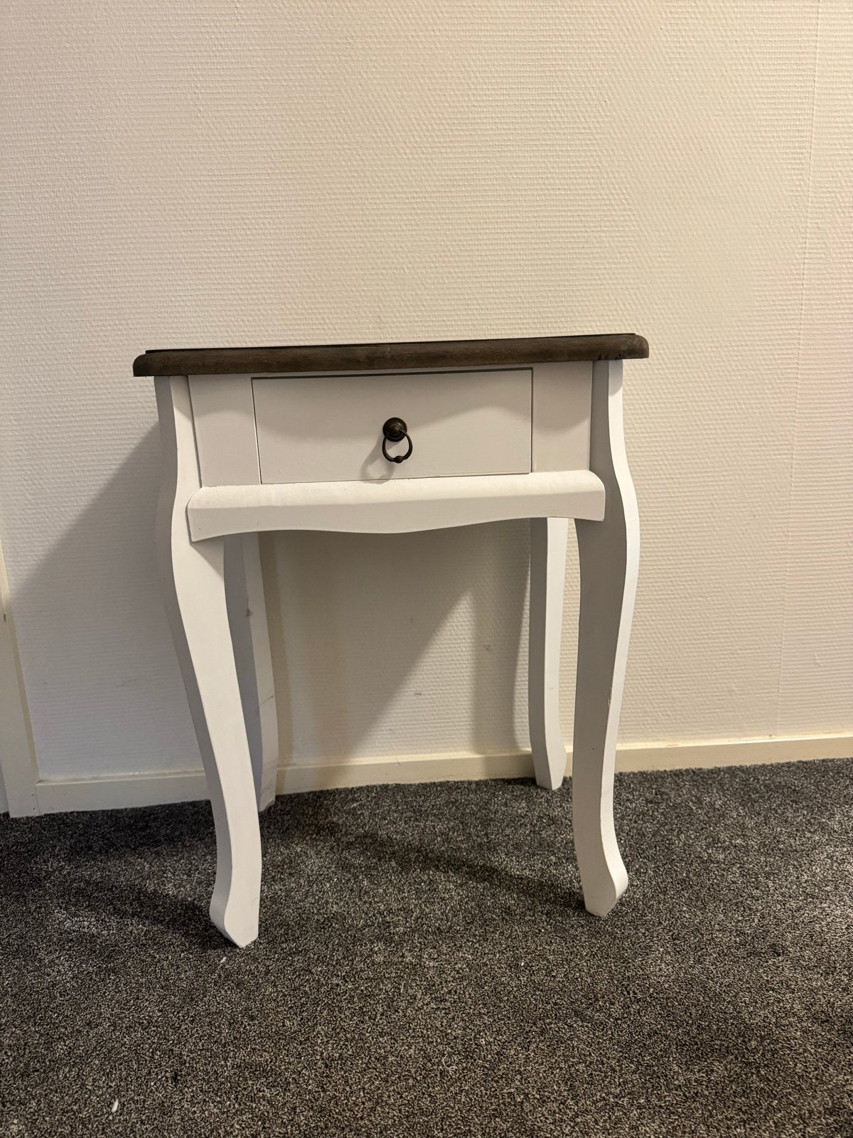 Nostalgisch nachtkastje / bijzettafeltje met lade, Minder dan 45 cm, Ophalen of Verzenden, Zo goed als nieuw, Minder dan 55 cm