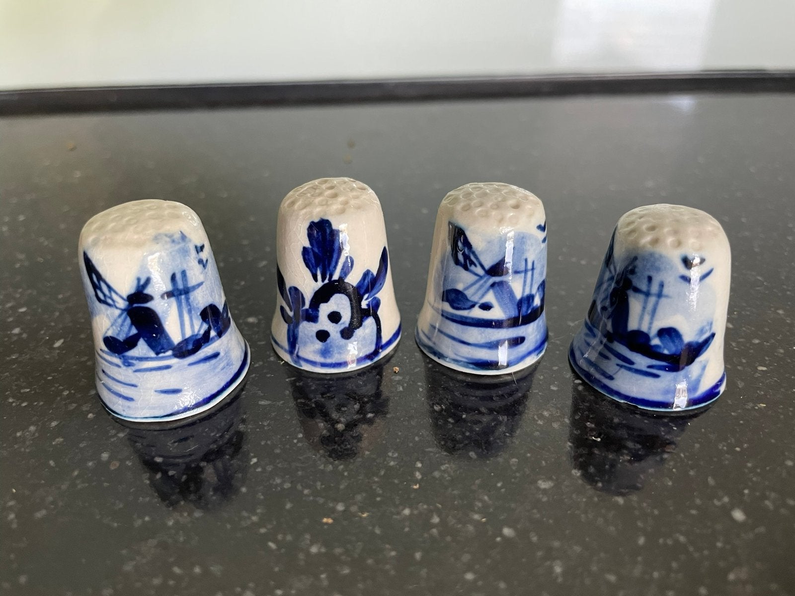 Vingerhoedjes Delfts Blauw, Ophalen of Verzenden, Zo goed als nieuw