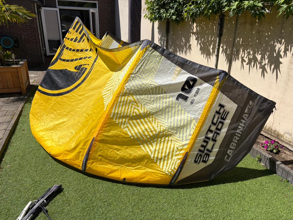 Te koop cabrinha switchblade 10 meter, Watersport en Boten, Kitesurfen, Gebruikt, Kite, 10 m², Geen board, Ophalen of Verzenden