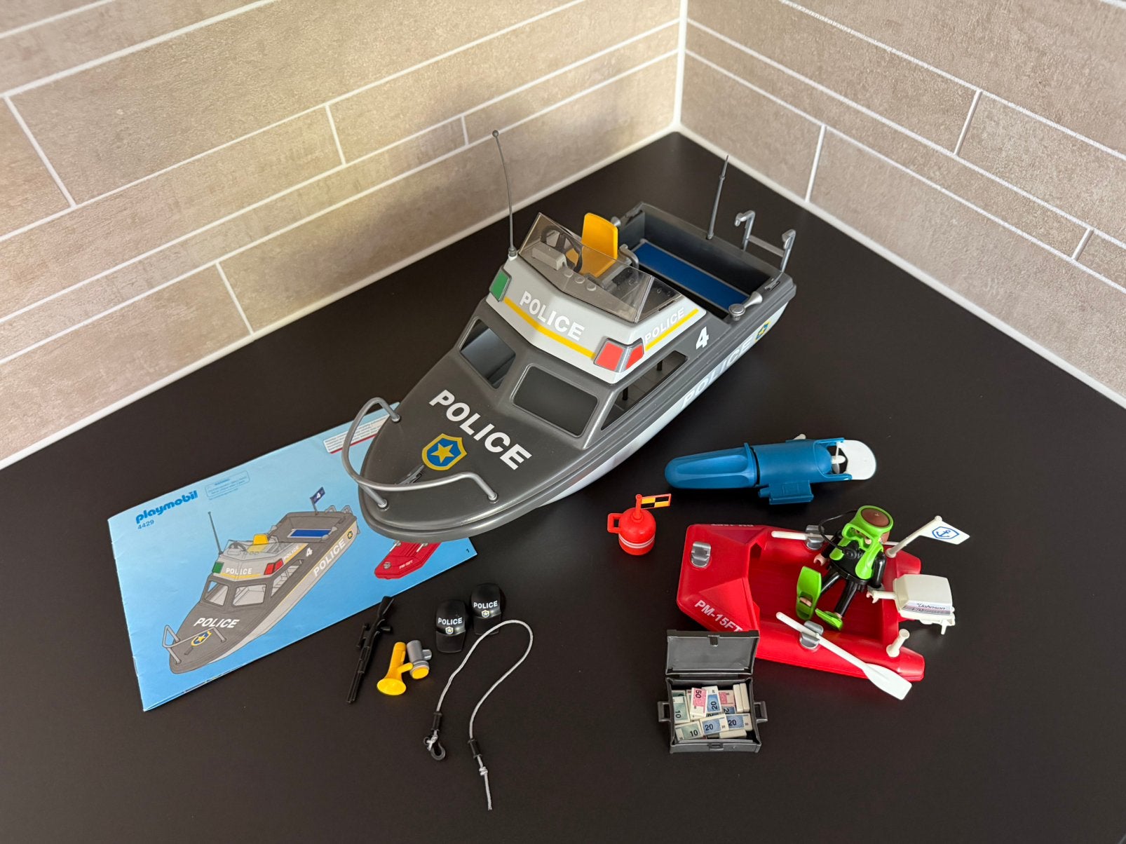 Playmobil 4429 Boot waterpolitie met boef, Ophalen of Verzenden, Gebruikt