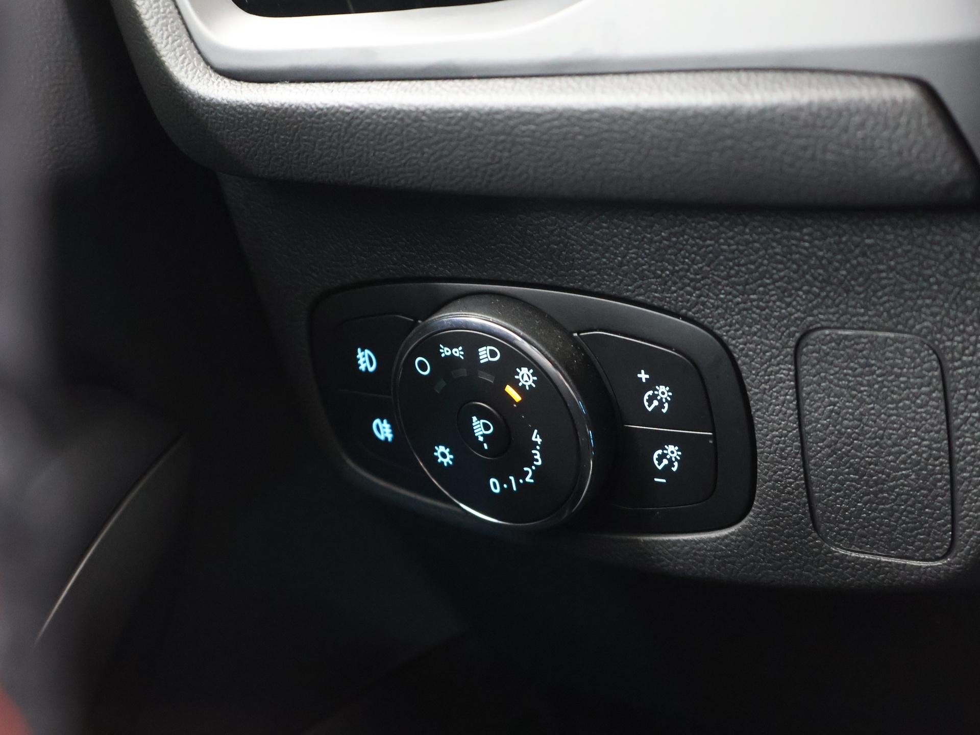 Foto 34 van Ford Focus Wagon 1.0 EcoBoost Hybrid ST Line | Trekhaak | Wi