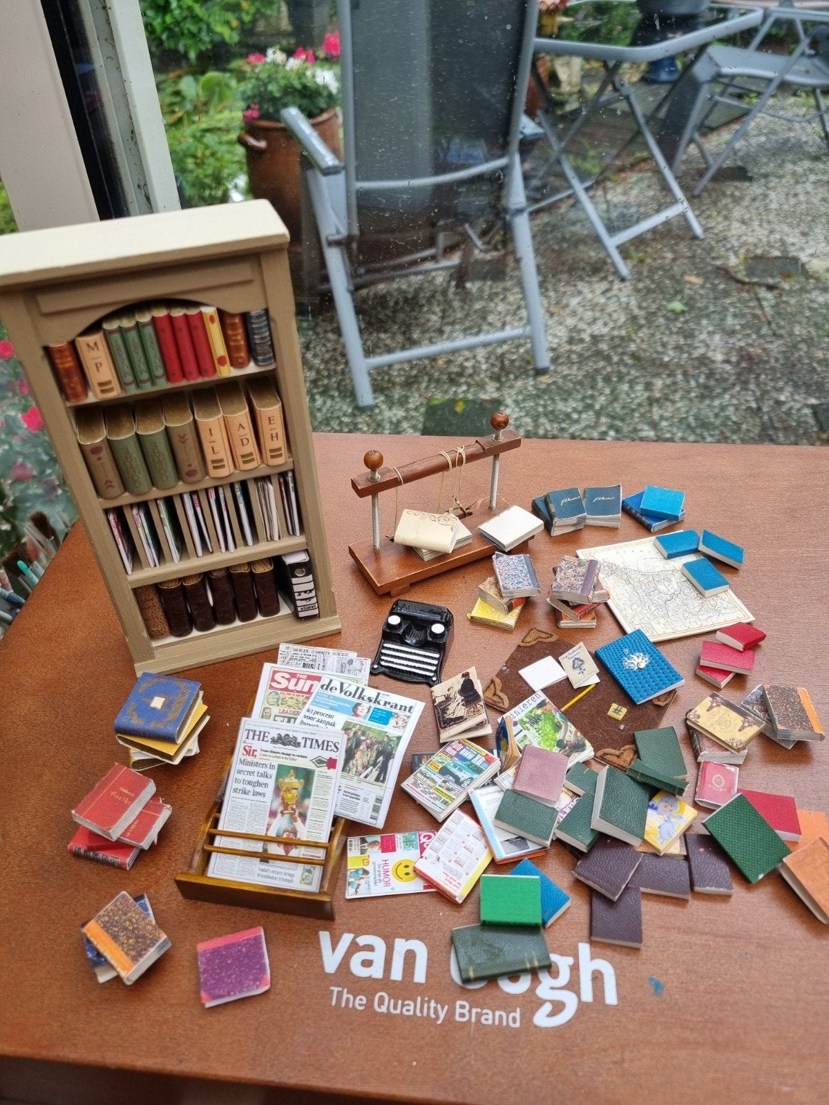 Leuk voor boekwinkeltje van het poppenhuis 1.12, Ophalen of Verzenden, Poppenhuis