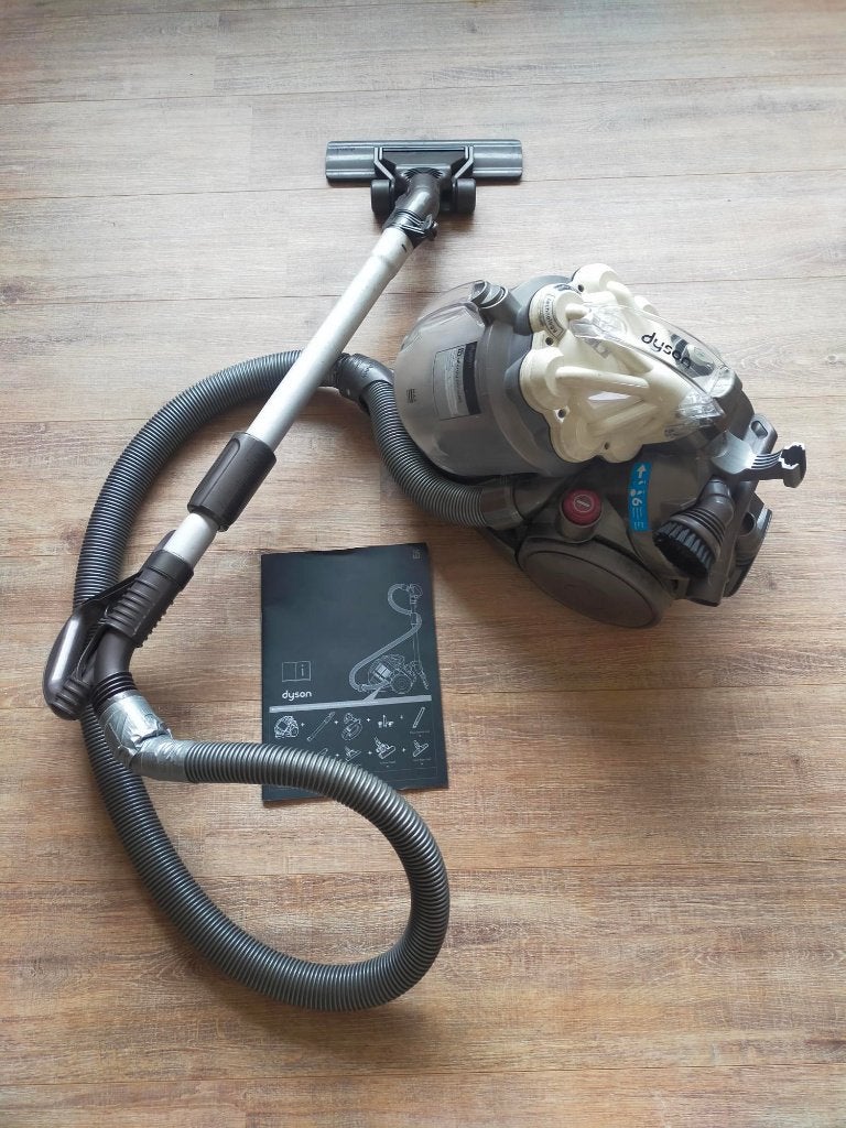 Dyson DC 19 :  onderdelen, accessoires, hulpstukken, Ophalen, Gebruikt
