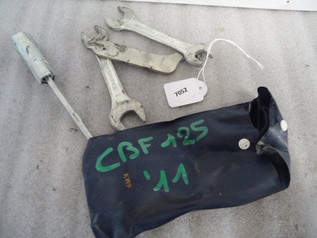 CBF125 2013 - 2014 Honda Gereedschap D1-15842, Motoren