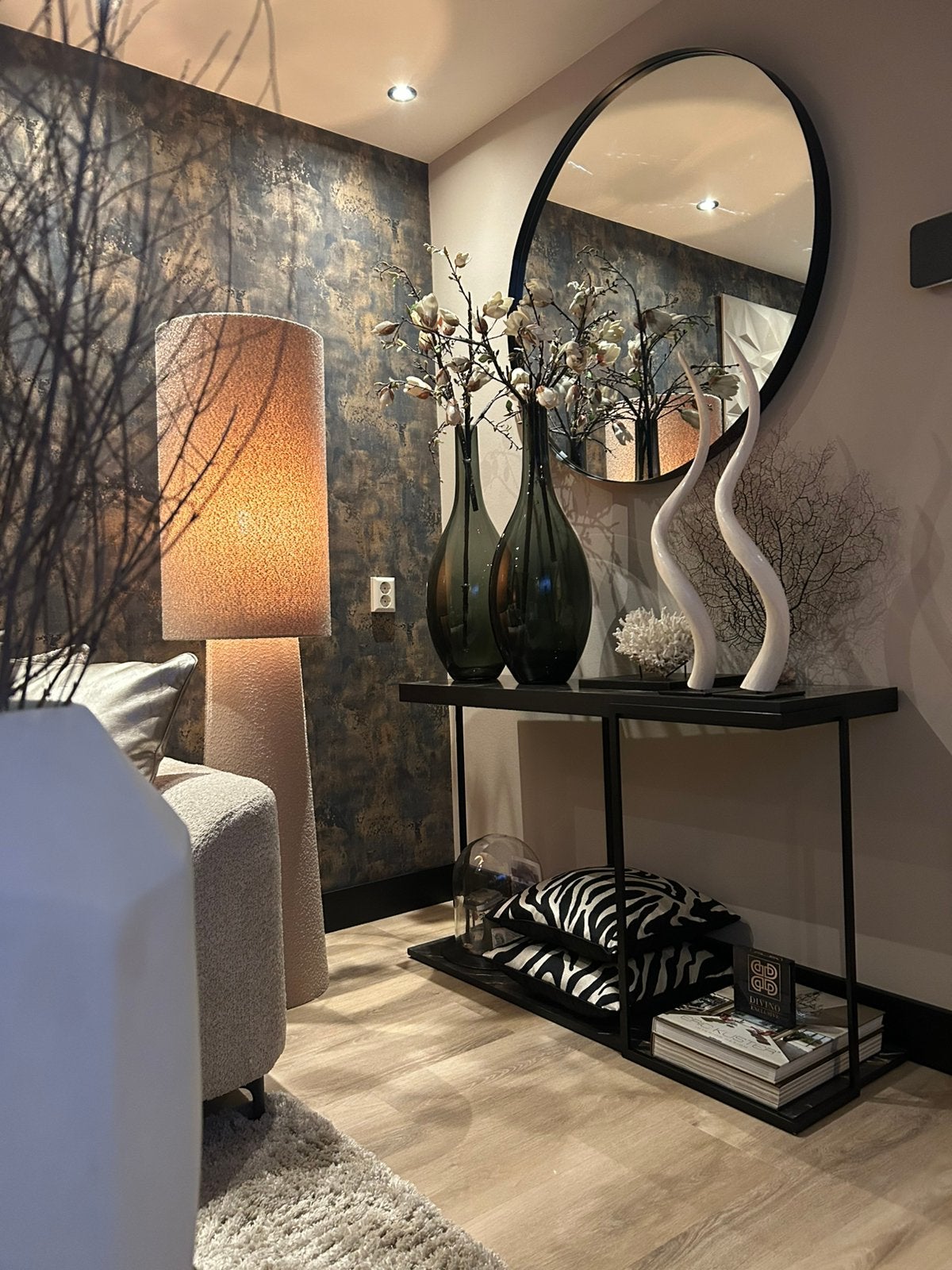 2 mooie luxe 71 cm hoge vazen smoke grey Fidrio, Huis en Inrichting, Ophalen, Zo goed als nieuw, Overige kleuren, Glas
