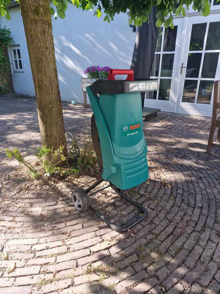Bosch AXT Rapid 2200 elektrische hakselaar, Tuin en Terras, Ophalen, Gebruikt, BOSCH, Met opvangzak