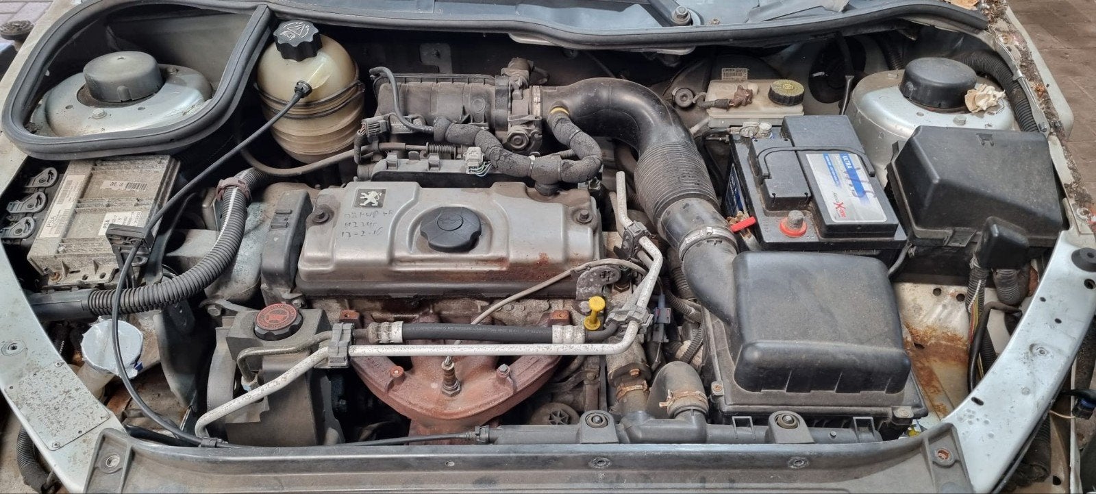 peugeot 206 1.4l 8v met schakelbak goedlopend, Ophalen, Gebruikt, Peugeot