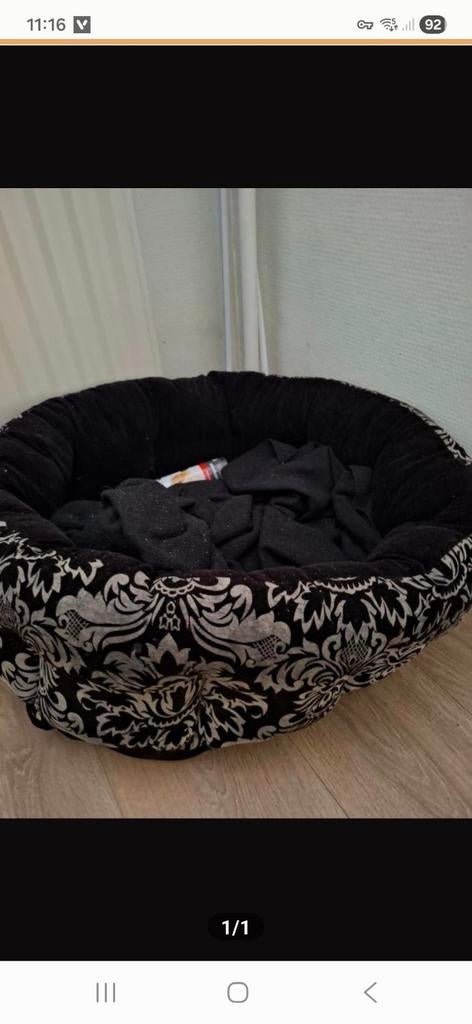 Mandje, drinkbakje en riem, Ophalen, Nieuw, Pluche