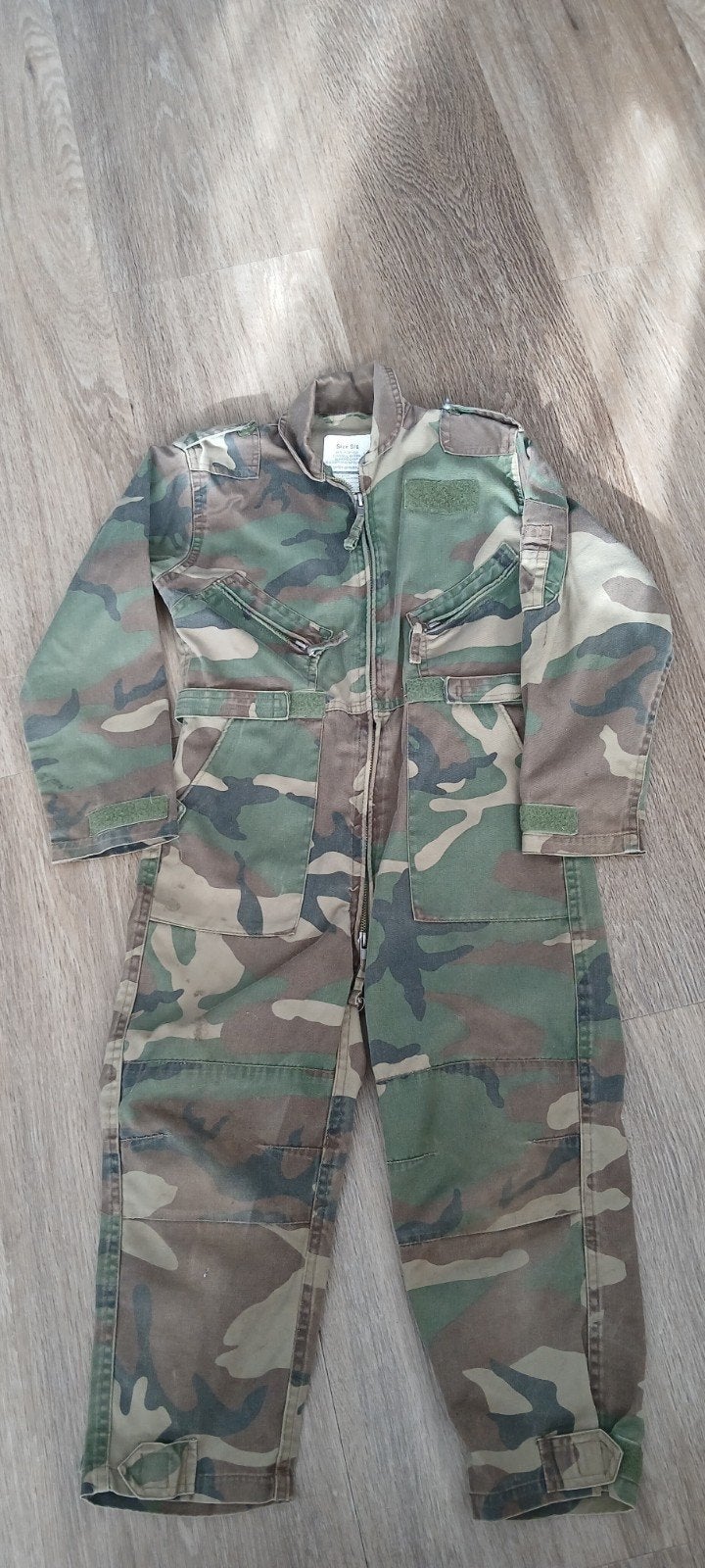 Stoere overall in camouflage print, maat 116, Ophalen of Verzenden, Gebruikt, Jongen, Overige typen