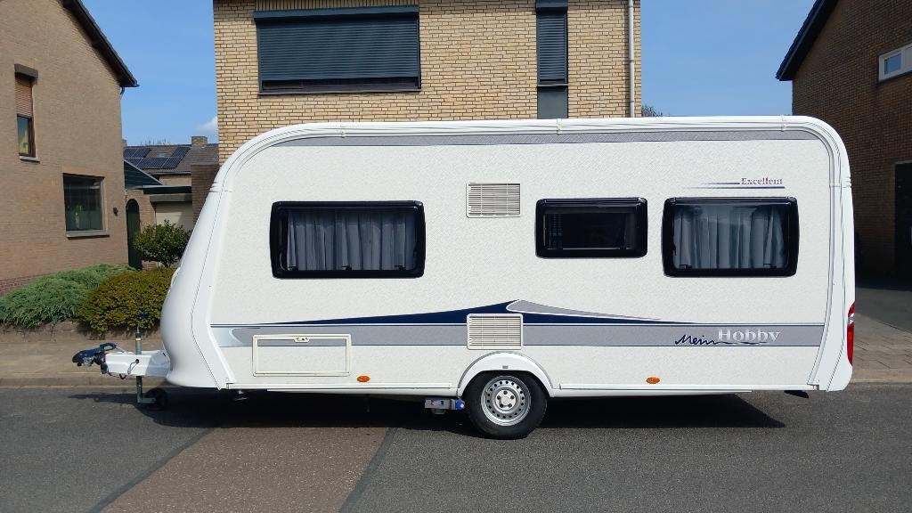 Te koop: caravan HOBBY type Excellent van het jaar  2012, Caravans en Kamperen, Caravans, Rondzit, Hobby, Particulier, Vast bed