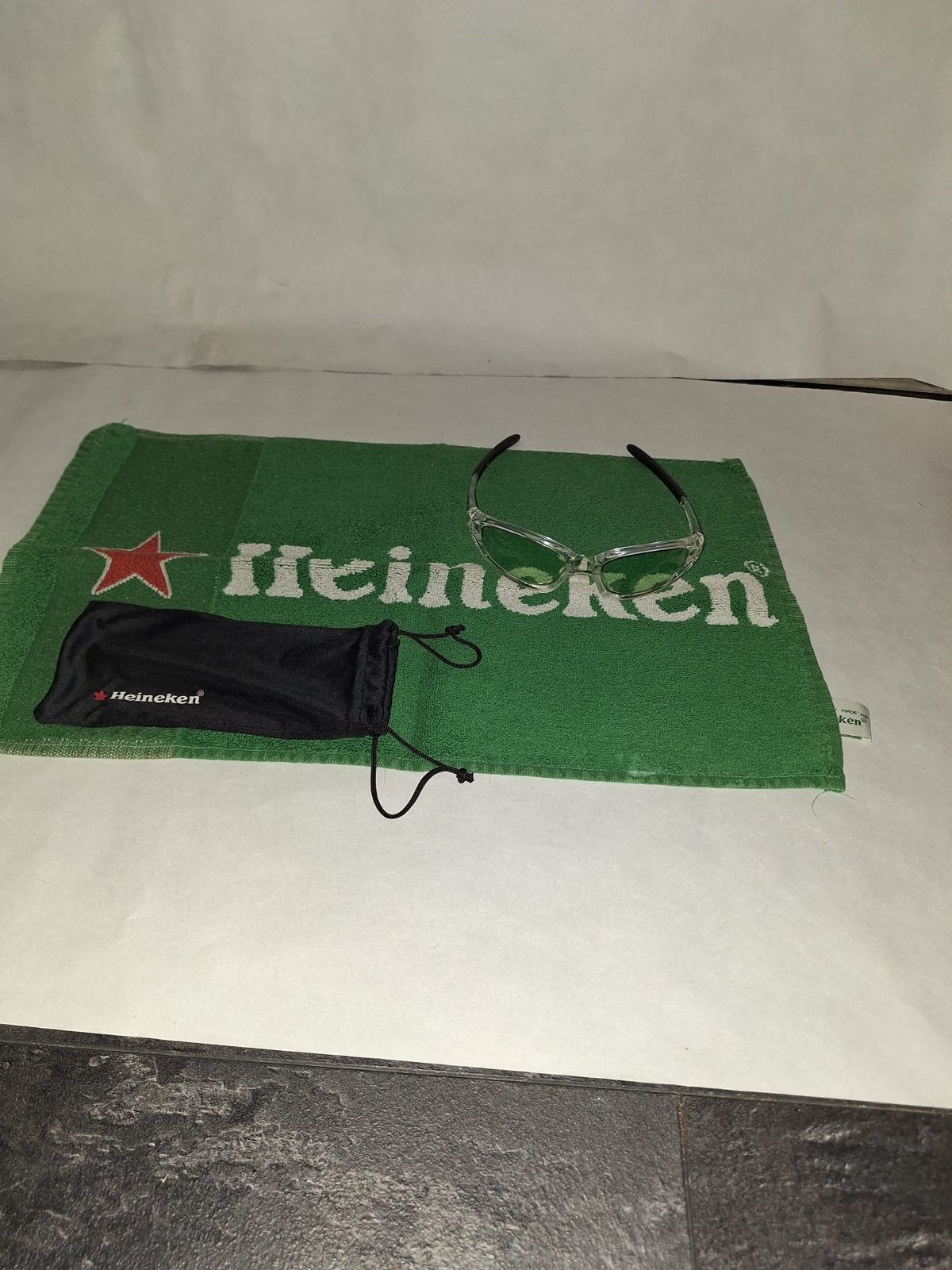 Foto 15 van Grote Heineken verzameling: meerdere dozen vol memorabilia