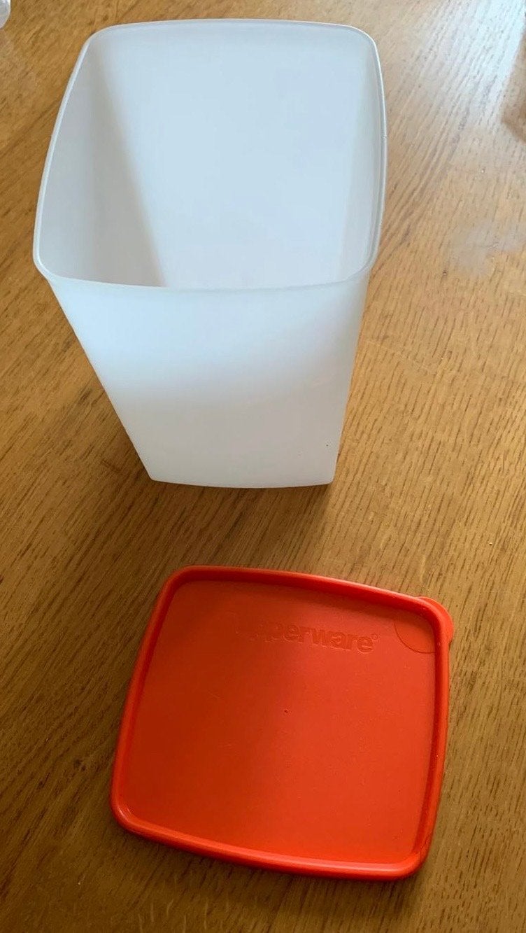 Nieuwe Tupperware diepvries doos 1,4L ( 5 stuks beschikbaar), Bewaardoos, Wit, Nieuw, Ophalen of Verzenden