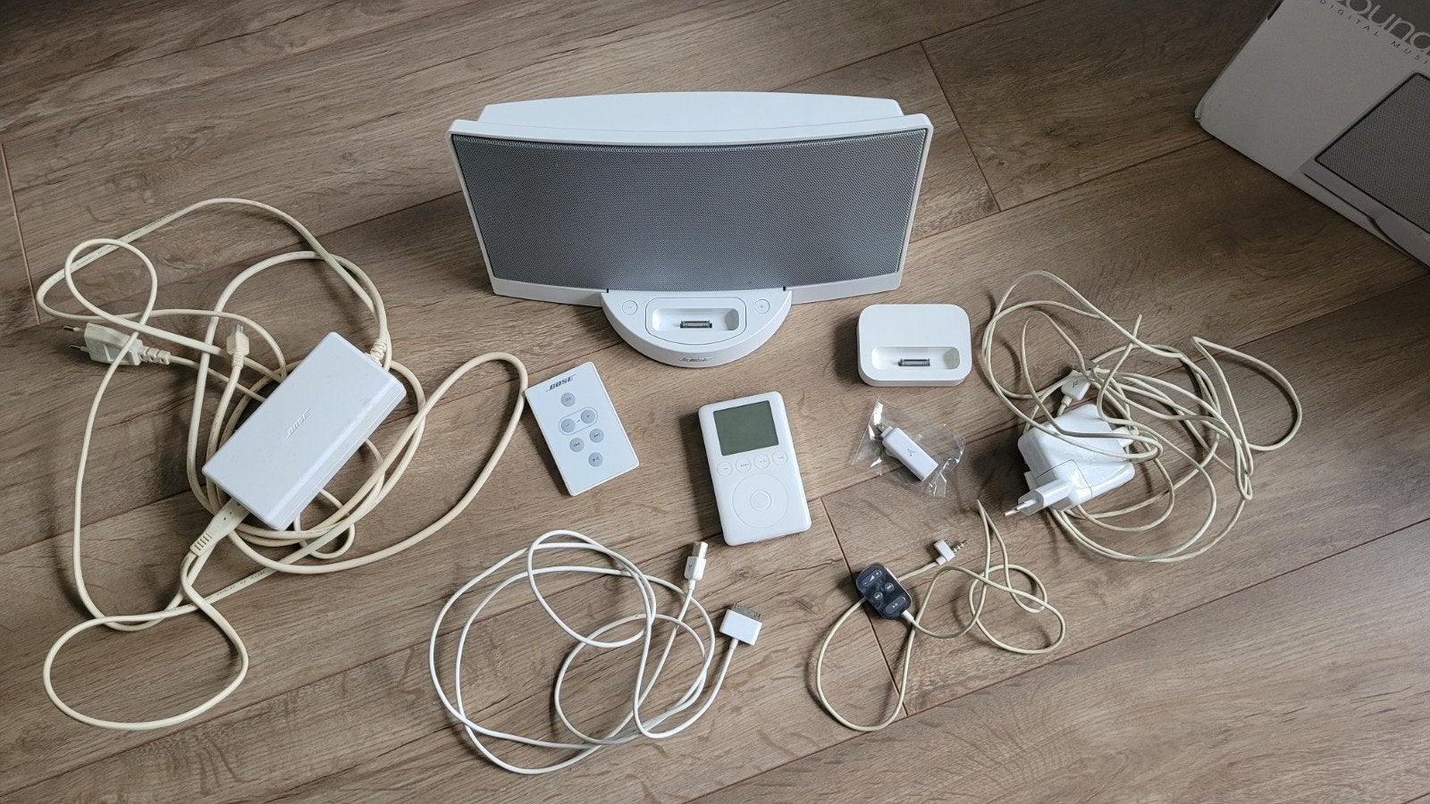 (verkocht)Bose SoundDock 1e gen wit + iPod 3e gen (defect), Gebruikt, Ophalen of Verzenden, 20 tot 40 GB, Overige kleuren