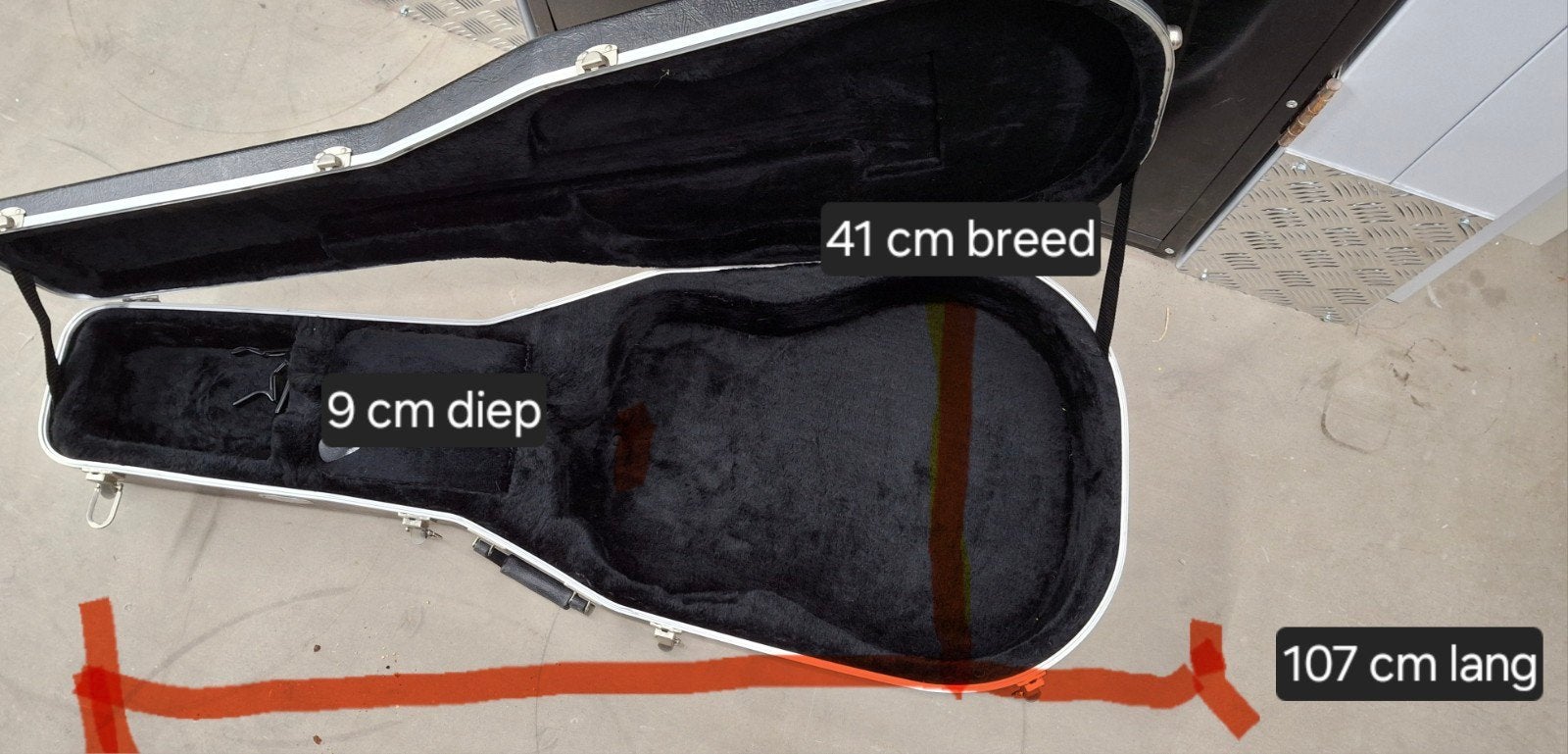 Gitaarkoffer hardcase 107x41x9 cm, Muziek en Instrumenten, Behuizingen en Koffers, Ophalen, Gebruikt, Akoestische gitaar, Flightcase