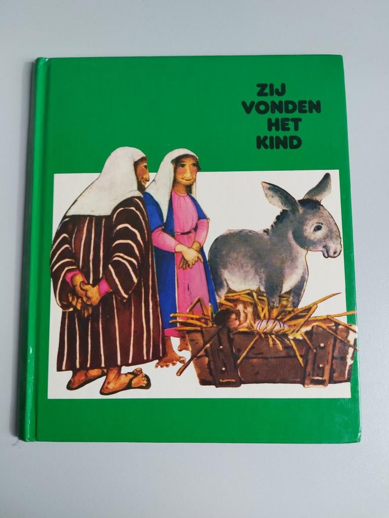 Zij Vonden Het Kind - Kerstverhaal Kinderboek, Boeken, Ophalen of Verzenden, Gelezen, Onbekend, Christendom | Katholiek
