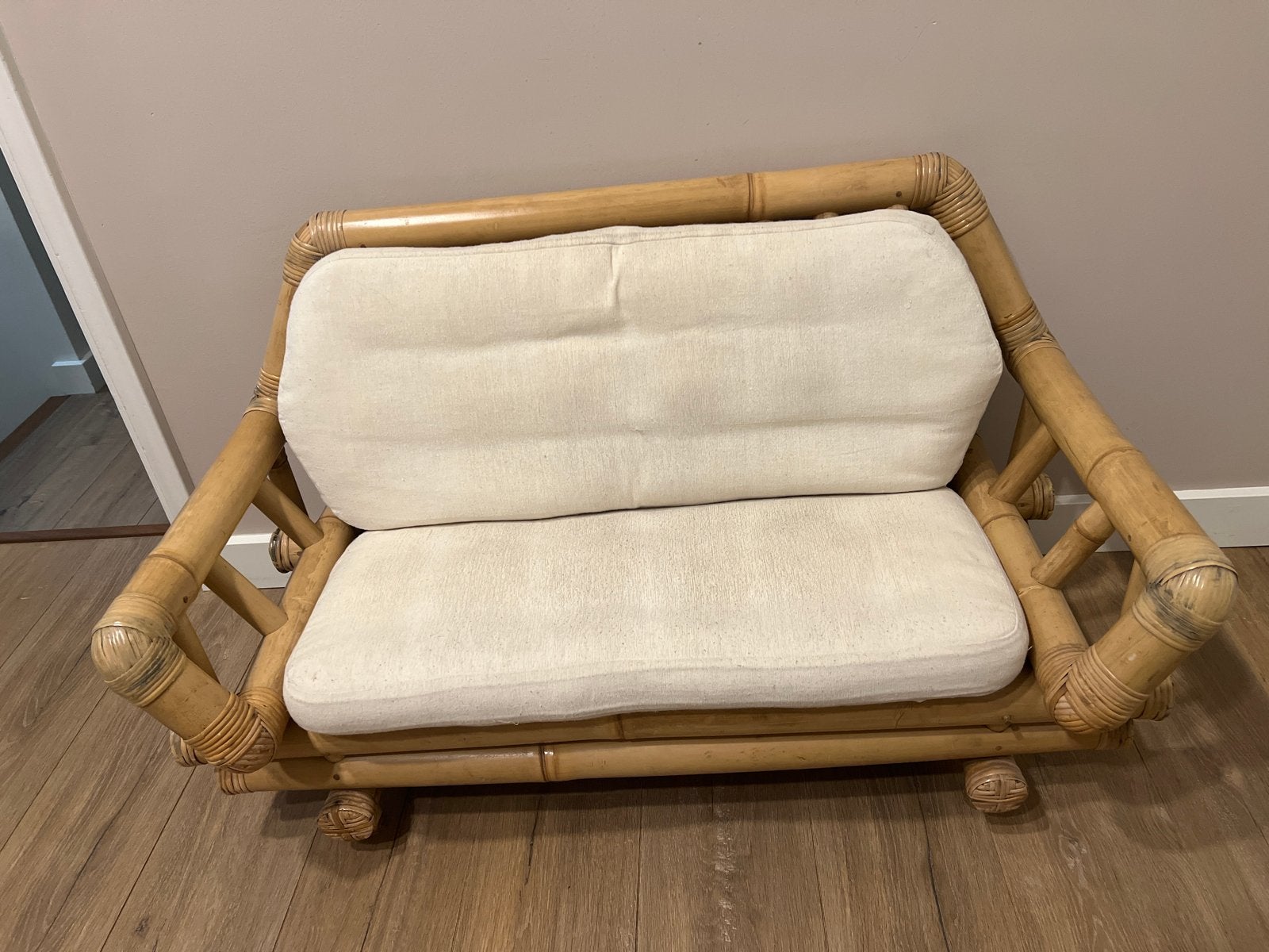 Vintage bamboe bankje met kussens., Huis en Inrichting, Ophalen, Gebruikt, Overige maten, Minder dan 75 cm