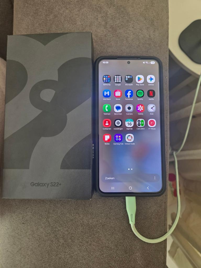 Zo goed als nieuwe samsung s22 plus, Ophalen, Zwart, Zo goed als nieuw, Zonder simlock