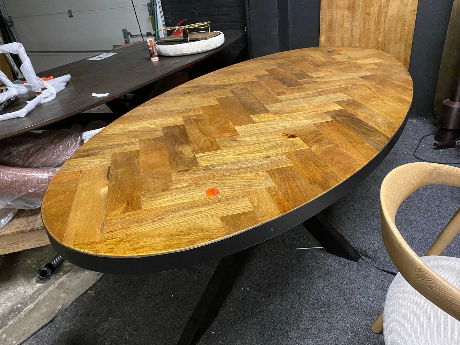Ovale Teak Visgraat Eettafel 210x100 met Spinpoot, Ophalen, 100 tot 150 cm, Teakhout, Vijf personen of meer