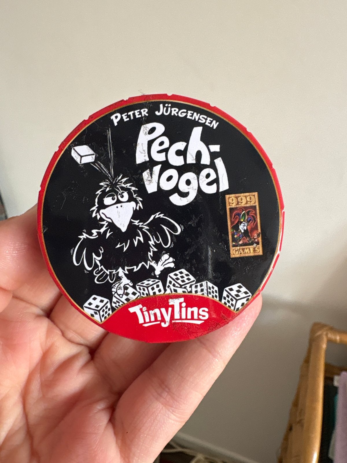 Tiny Tins Pechvogel - Het gemeenste dobbelspel ooit!, Een of twee spelers, Ophalen of Verzenden, Zo goed als nieuw