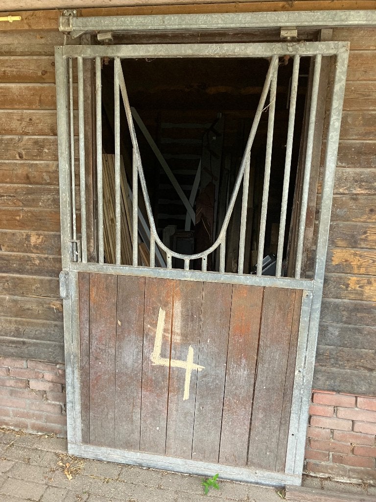 Gebruikte stalwanden en (schuif-)deuren voor paardenbox, Dieren en Toebehoren, Stalling