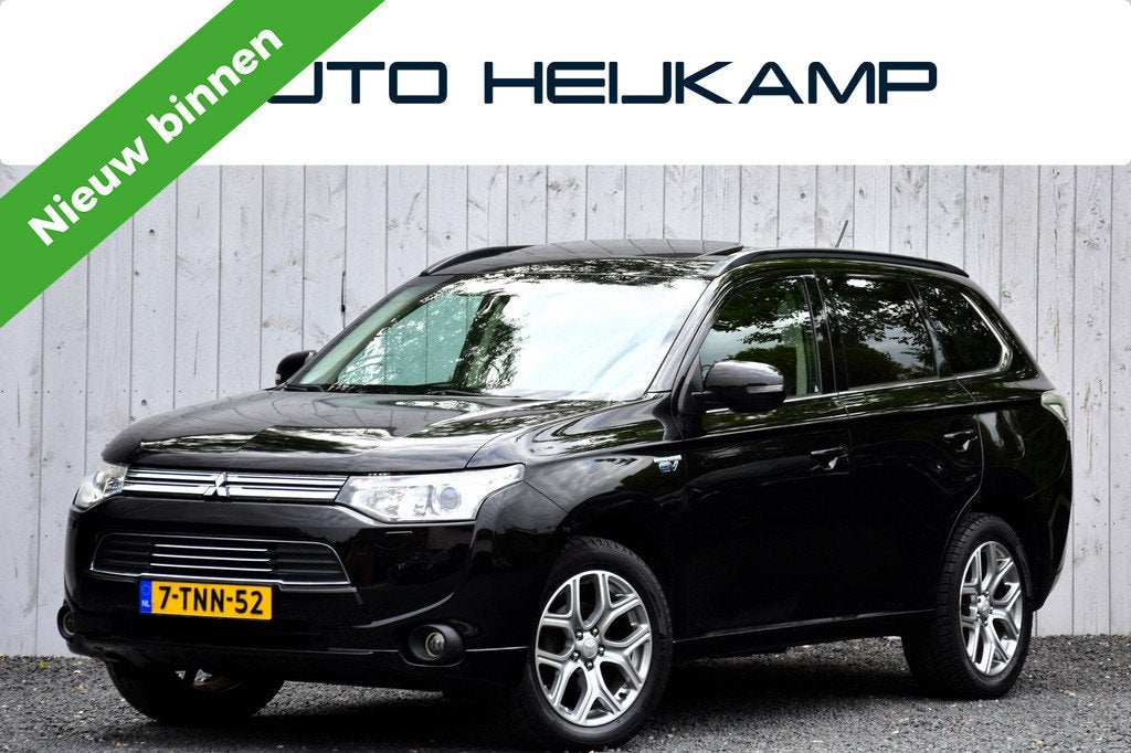 Mitsubishi Outlander 2.0 PHEV Instyle | Leer | Trekhaak | Ca, Auto's, Zwart, 4 cilinders, Zwart, Vierwielaandrijving