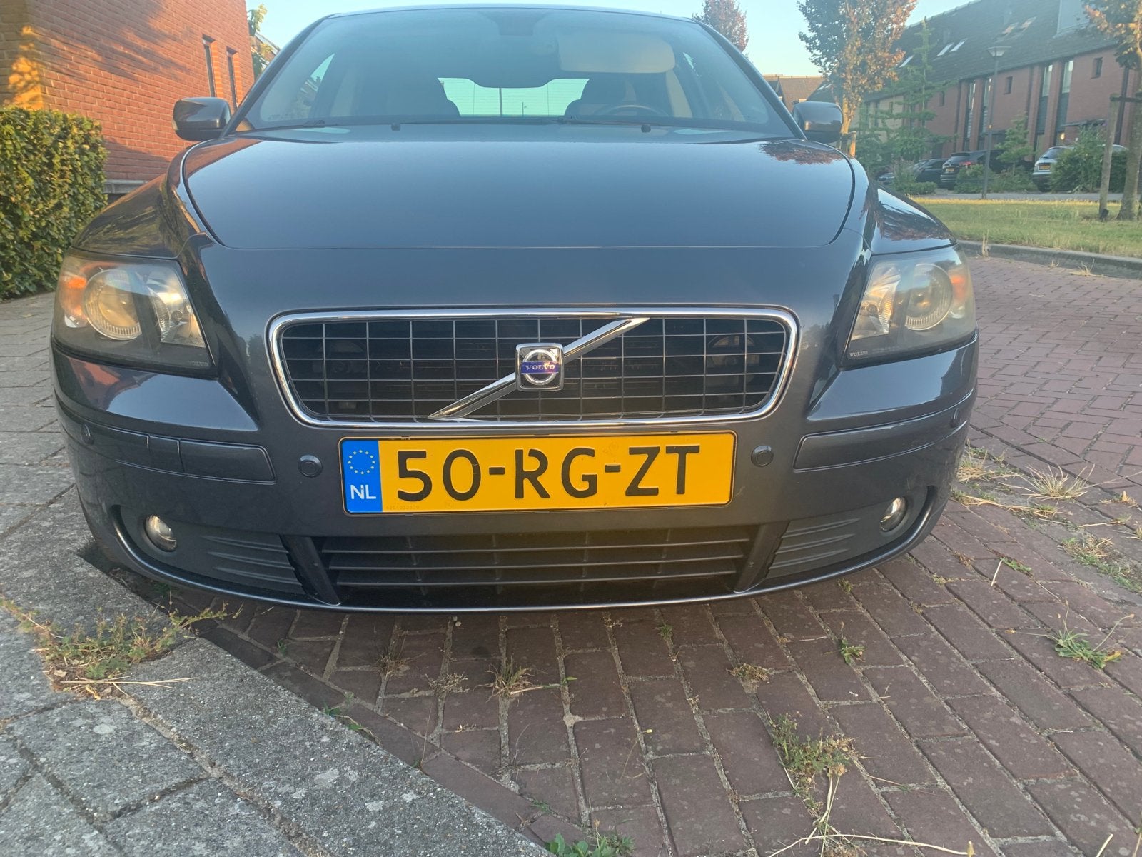 Volvo S40 2.4 103KW 2005 Grijs, Auto's, Voorwielaandrijving, Stof, 700 kg, Origineel Nederlands