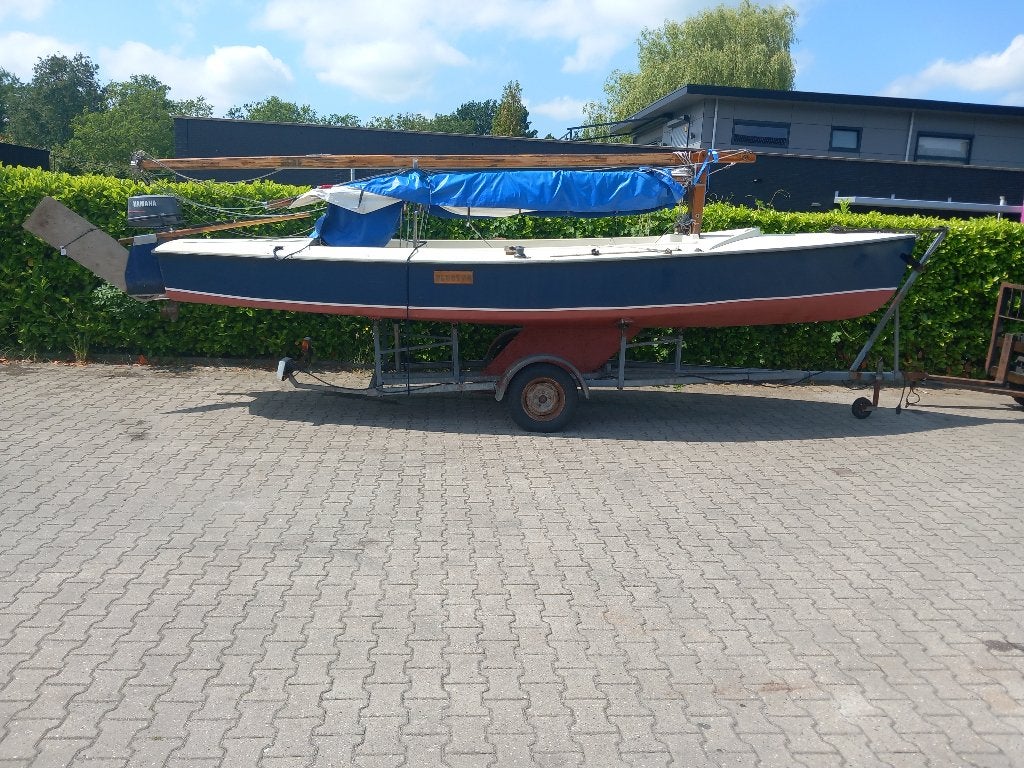 ZEILBOOT VALK 7 M 4 PK YAMAHA PLUS TRAILER, Watersport en Boten, Ophalen, Gebruikt, Polyester, Valk