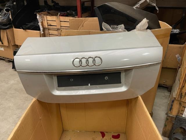 Achterklep zilver Audi A6 (C6) (2004-06/2005-06), Gebruikt, Auto-Union-Straße  1, Ingolstadt 85057, , Duitsland, Info@audi.de