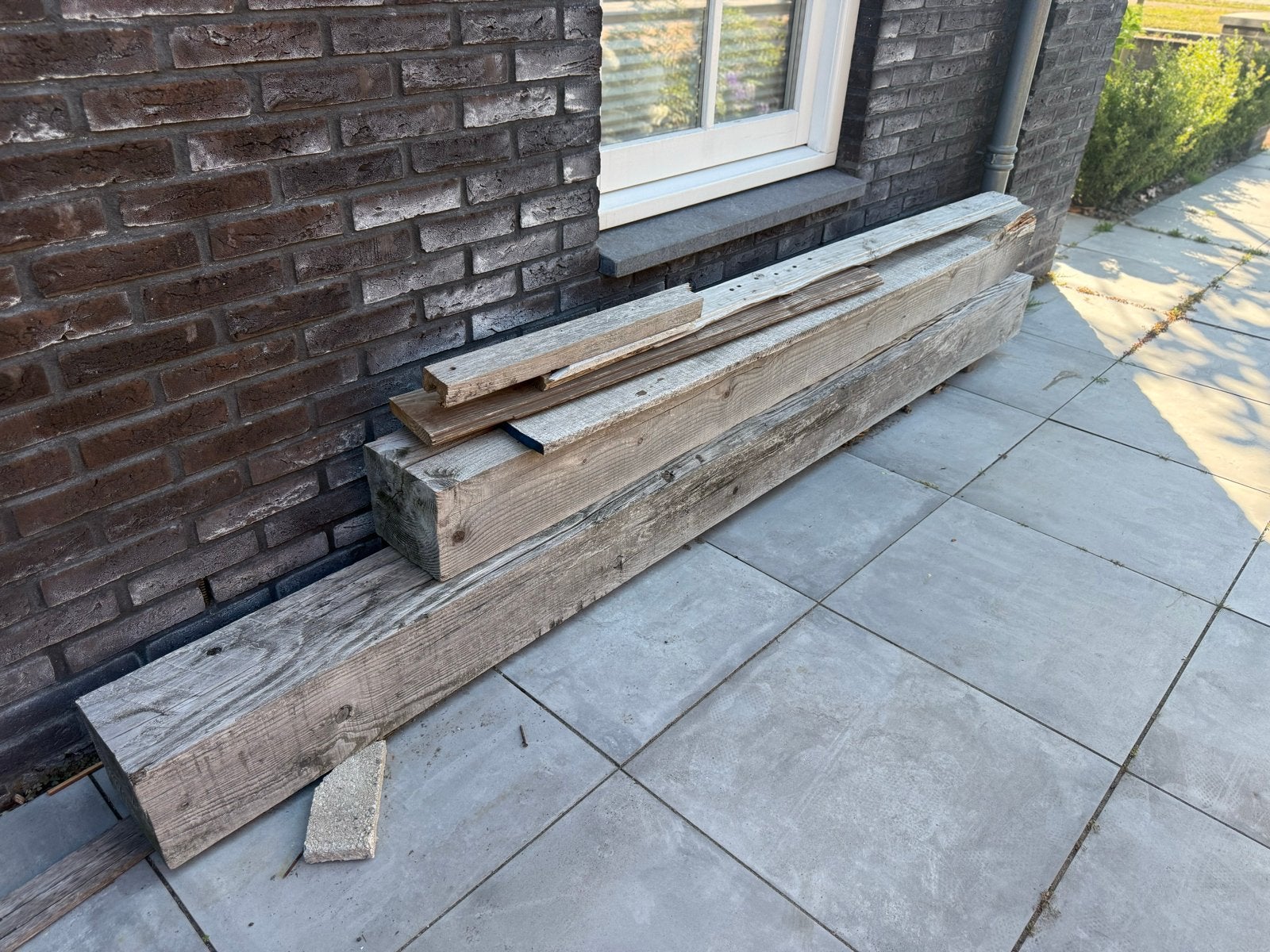 Gratis - Douglas palen 20x20cm Hier en daar verrot. Ca 2 m, Ophalen, Gebruikt, Balk, Overige houtsoorten