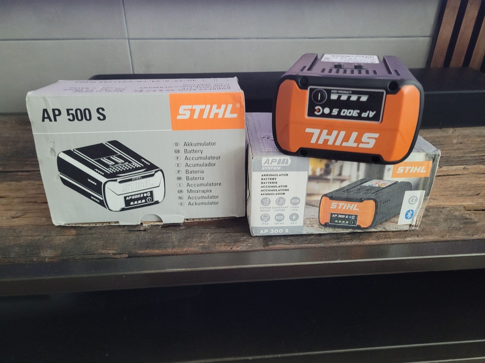 Nieuwe stihl Accu's -  2x ap300s, Verzenden, Nieuw